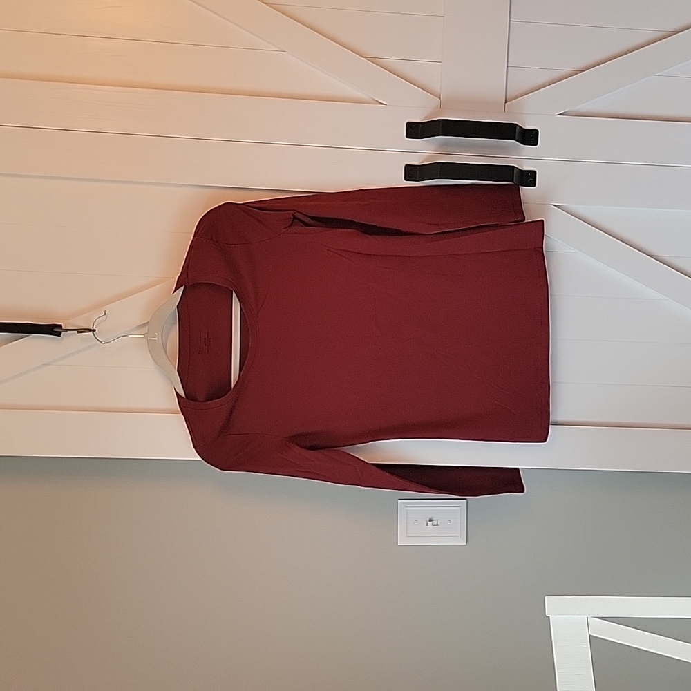Long sleeve t shirt